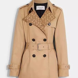 NWT Coach The Trench coat| signature coach lapel| Ladies small